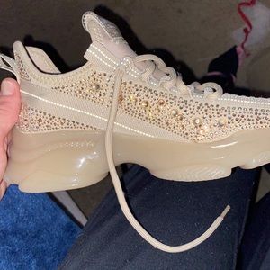 Size 6 Steve Madden shoes they are brand new never worn don’t fit me